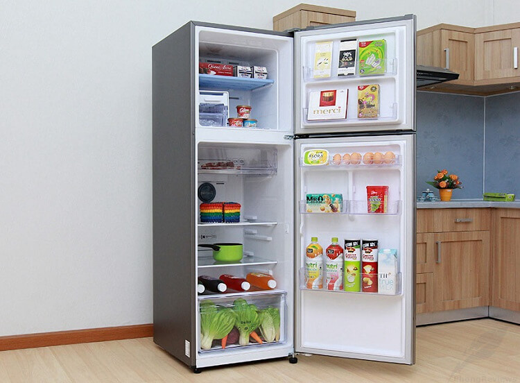 Tủ lạnh hai cửa Samsung RT32K5532S8/SV 320L (Đen) có tốt không